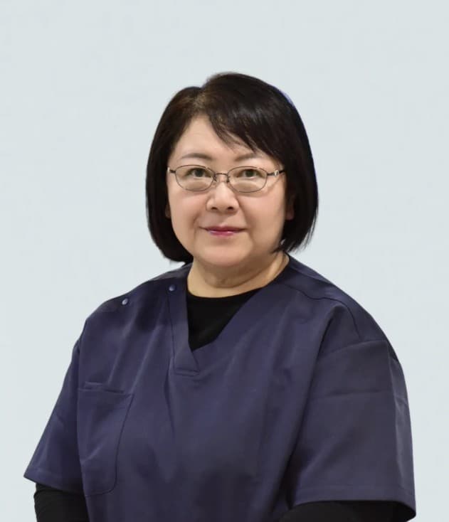 志木 由井靖子 歯科医師(日本矯正歯科学会 認定医)